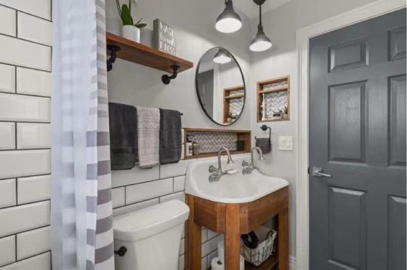 10 secrets de conception de salle de bain, pour avoir plus d'espace

